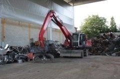 Rifiuti di metallo in deposito