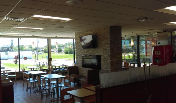 Wendy's Interior — Sioux City, IA — L&L Builders Co.