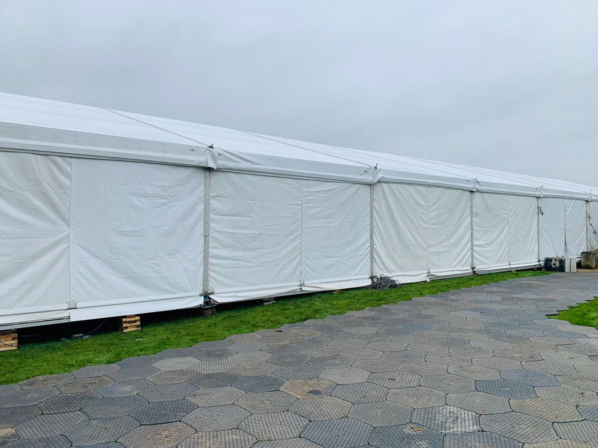 Trackway for suppliers for large events