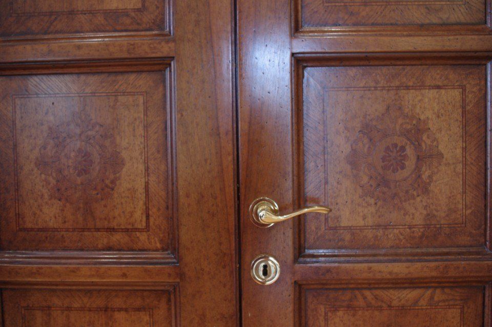 porta a ufficio notarile