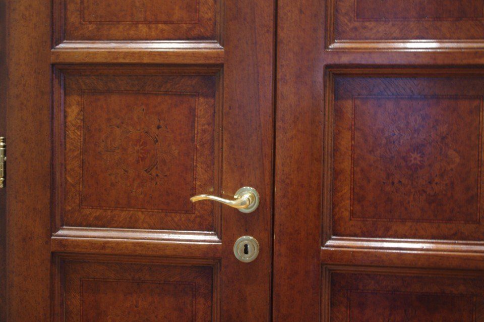 porta d'ingresso a ufficio riunioni