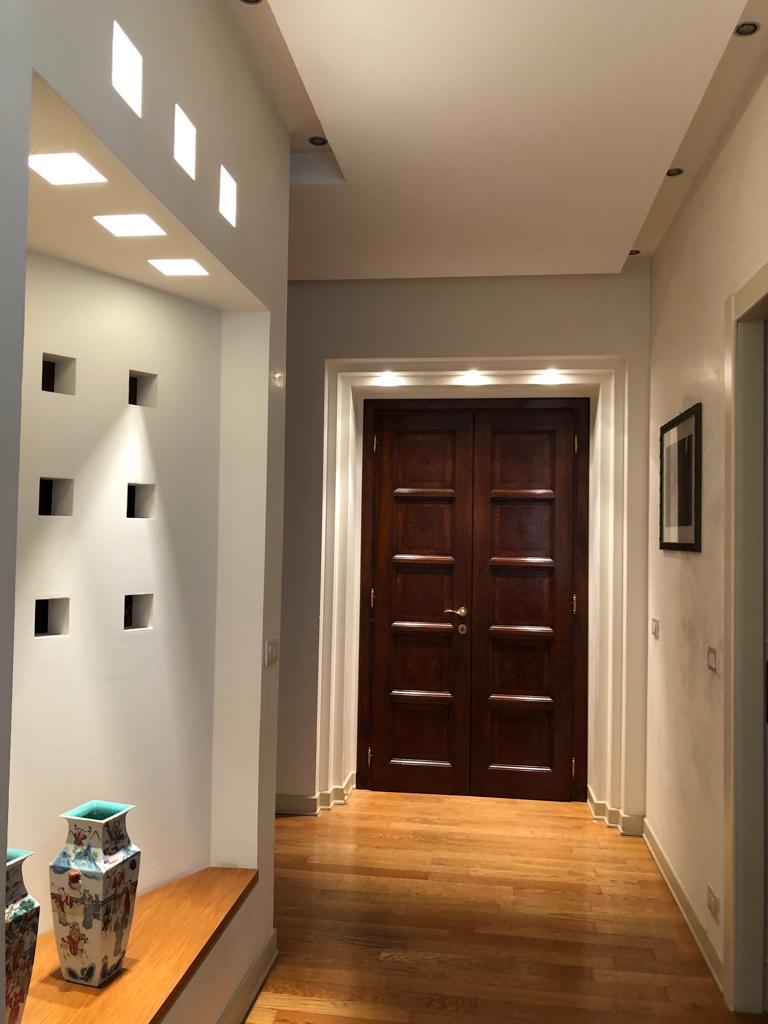 ingresso a studio di notaio