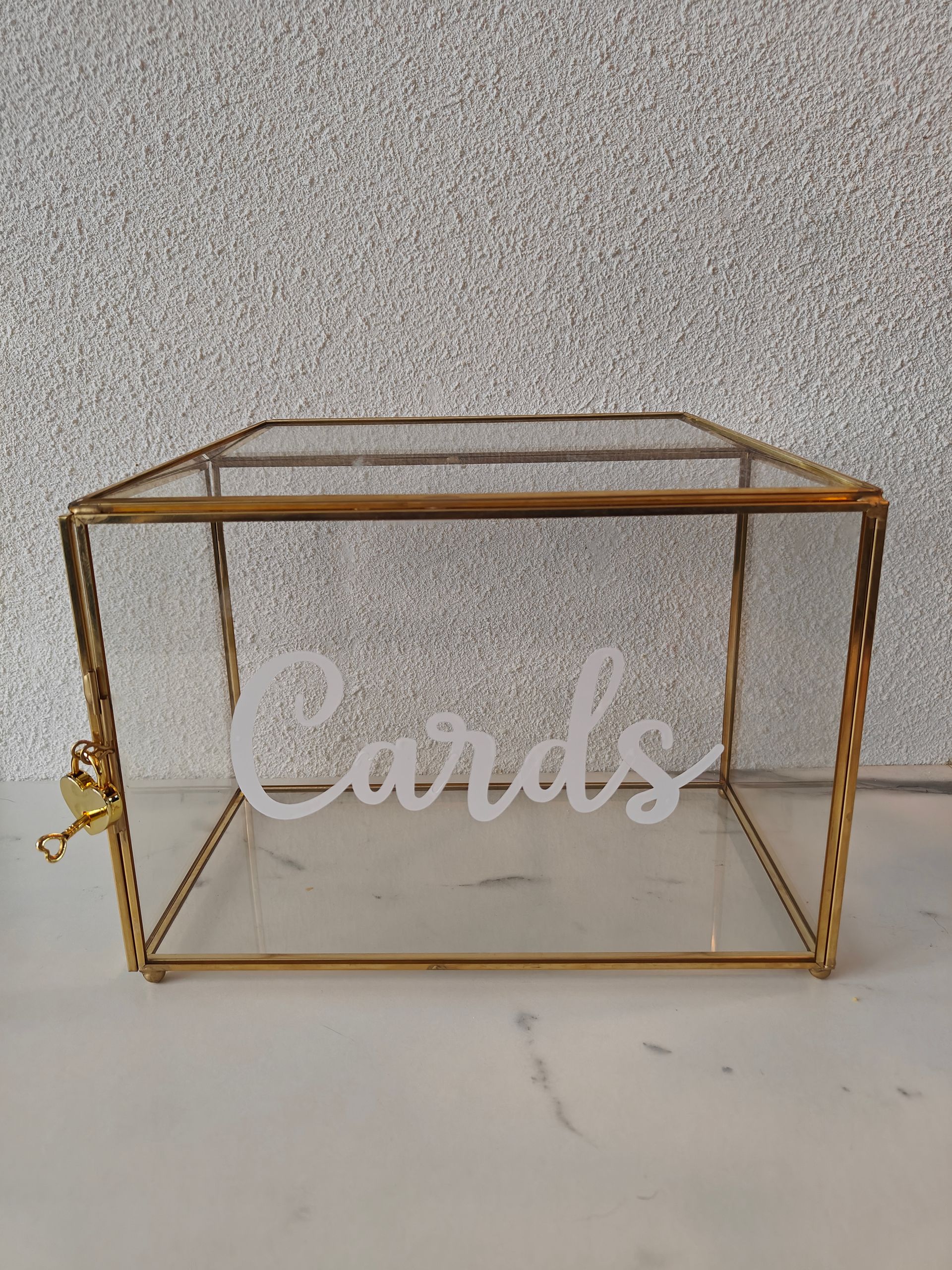 Enveloppendoos, bruiloftstyling, bruiloftdecoratie,trouwdecoratie zuid-holland,enveloppedoos gold, aankleding bruiloft