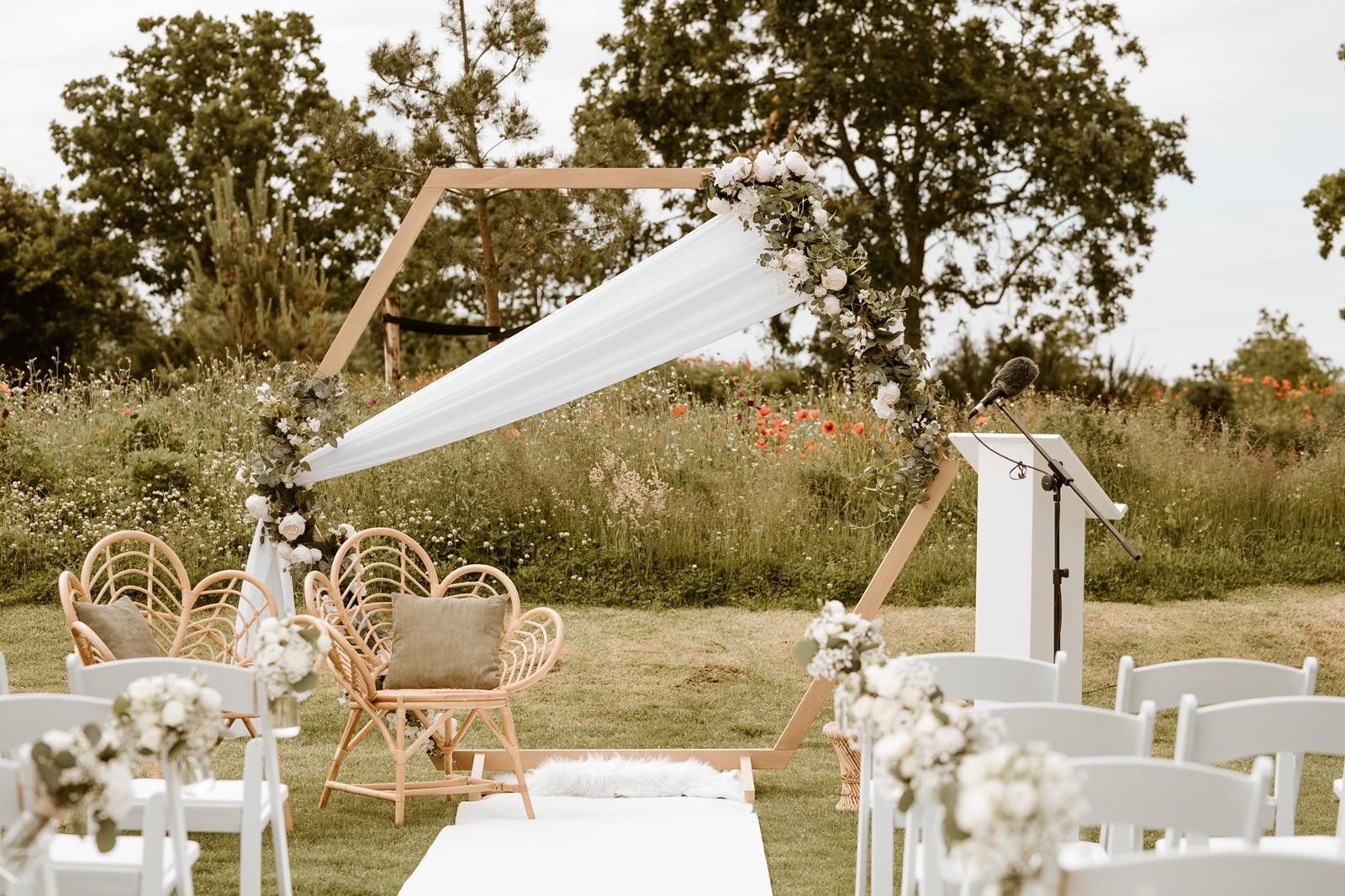 Hexagon huren,Backdrop hexagon,backdrop,trouwprieel, bruiloftdecoratie zuid-holland