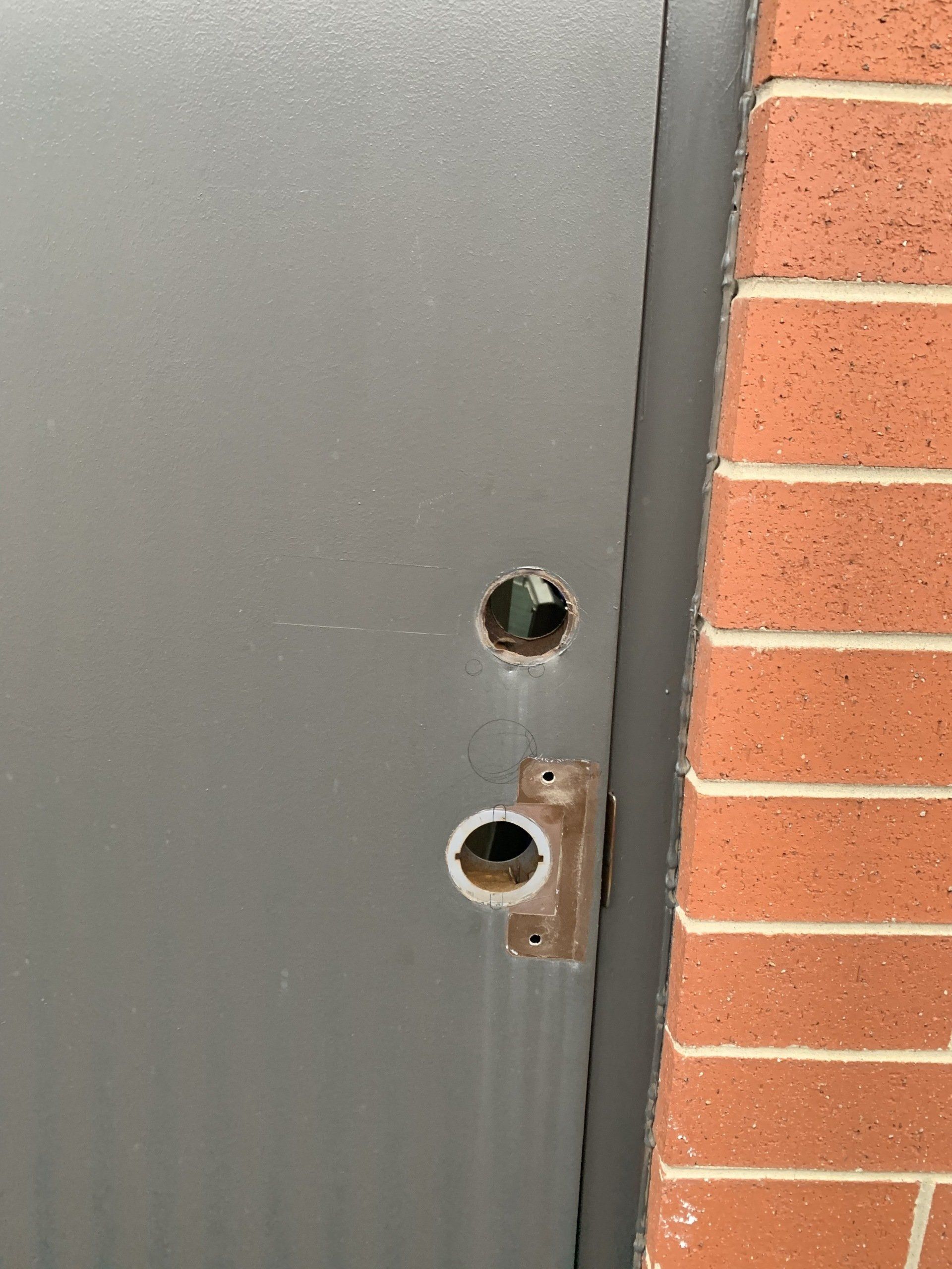 Door Before T2 Electronic Lock Install - Roselle, Illinois - Action Lock and Key, Inc