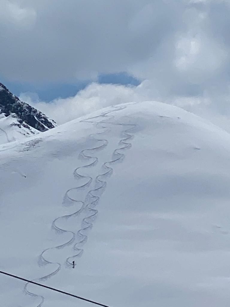 Schneewandern abseits der Pisten