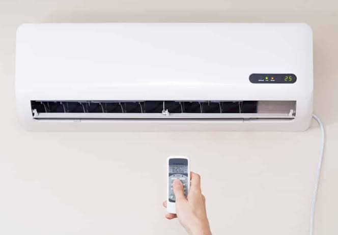 White Wall-mounted Air Conditioner — Elite Electrical Ballarat in Delacombe, VIC