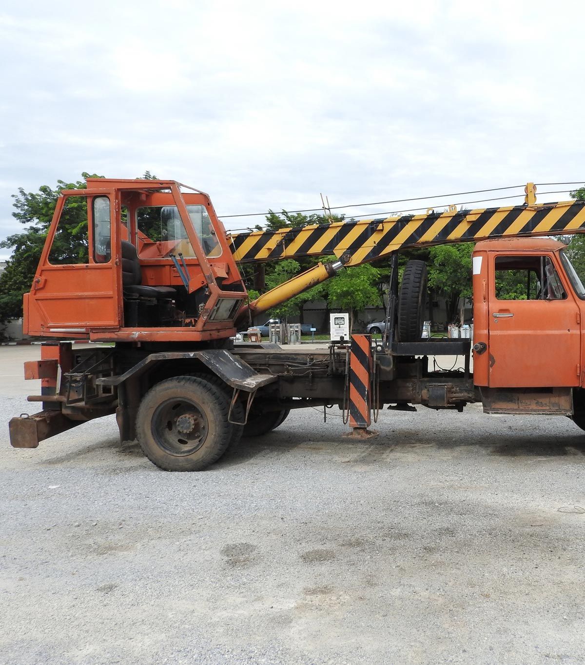Crane Truck — Honolulu, HI — Saigon Towing