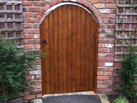 wooden-gate-designs-preston-lancashire-farington-gates-full-crafted