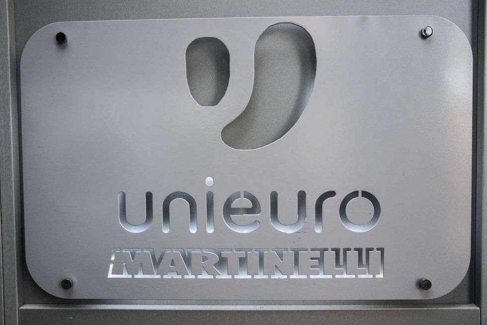 targa di un negozio di elettrodomestici