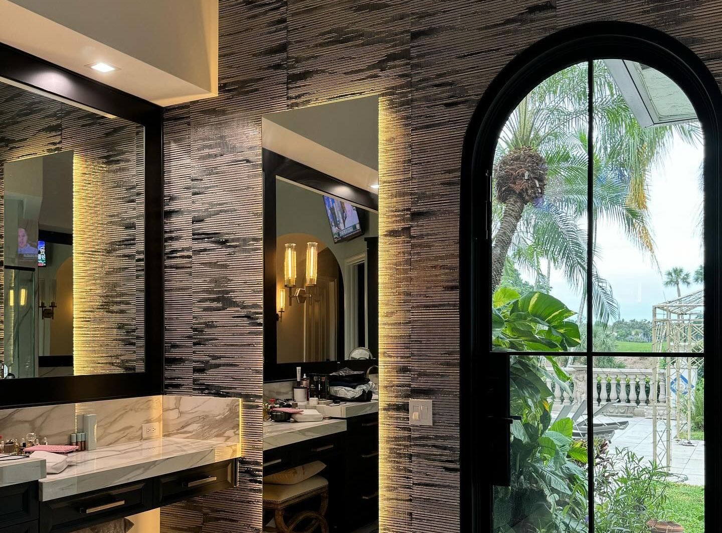 Wallpaper Installation in Palm Beach, FL