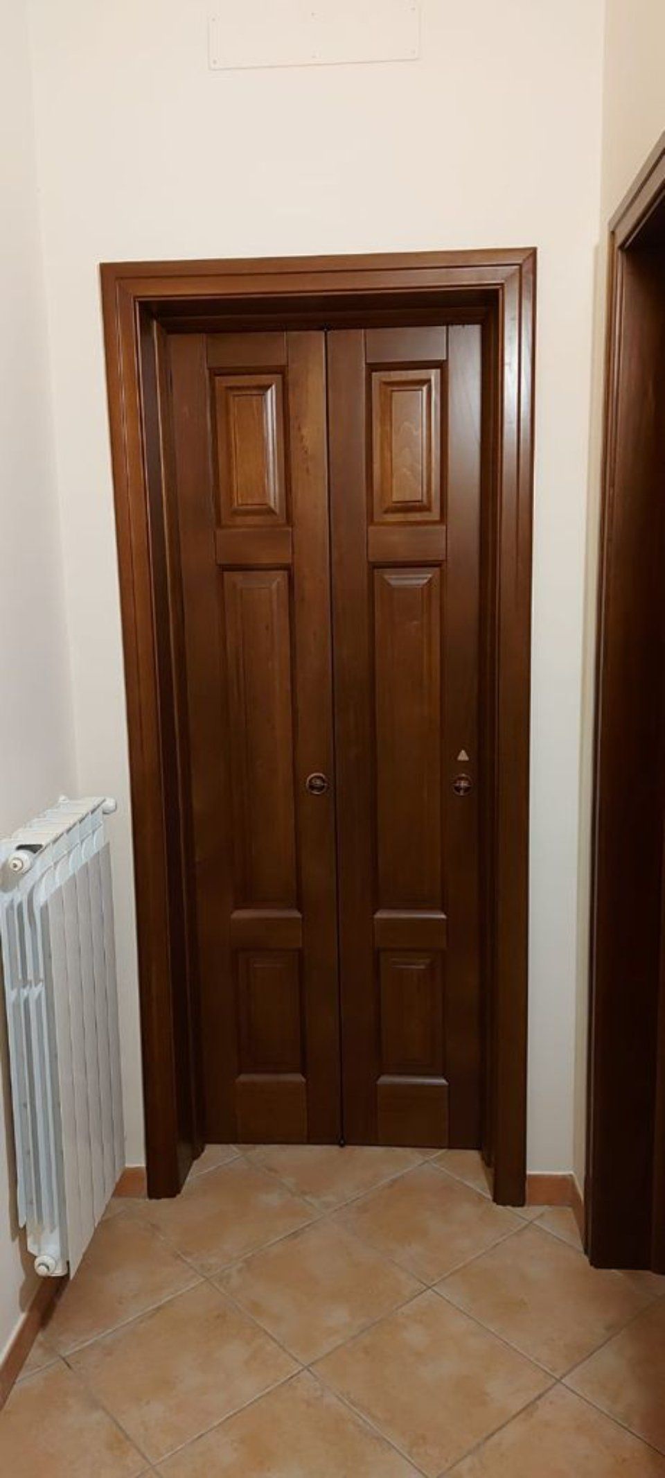 Porta per interni legno elegante