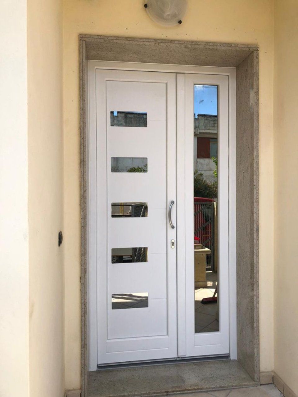 Porta blindata bianca elegante