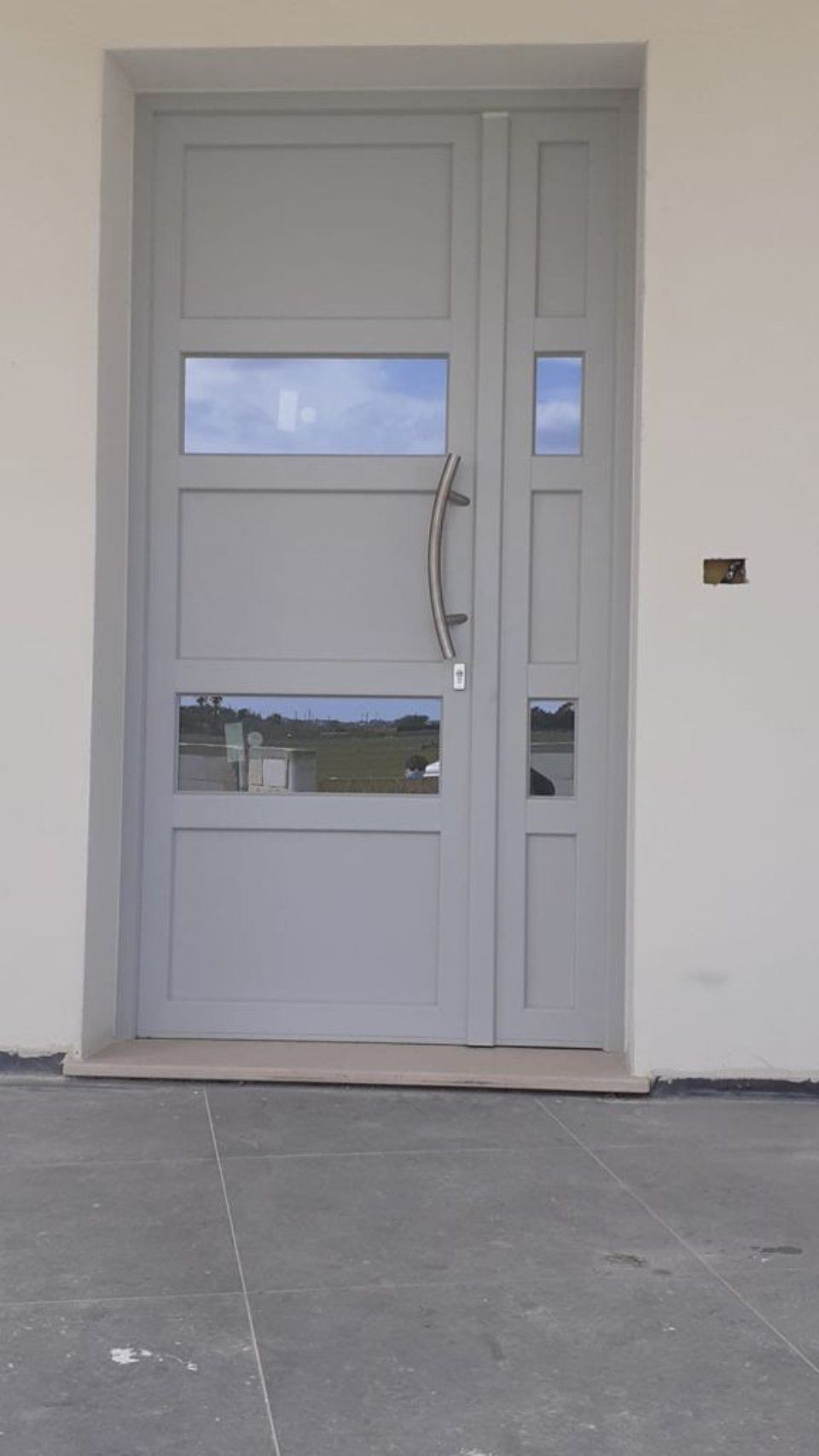 Porta blindata grigia