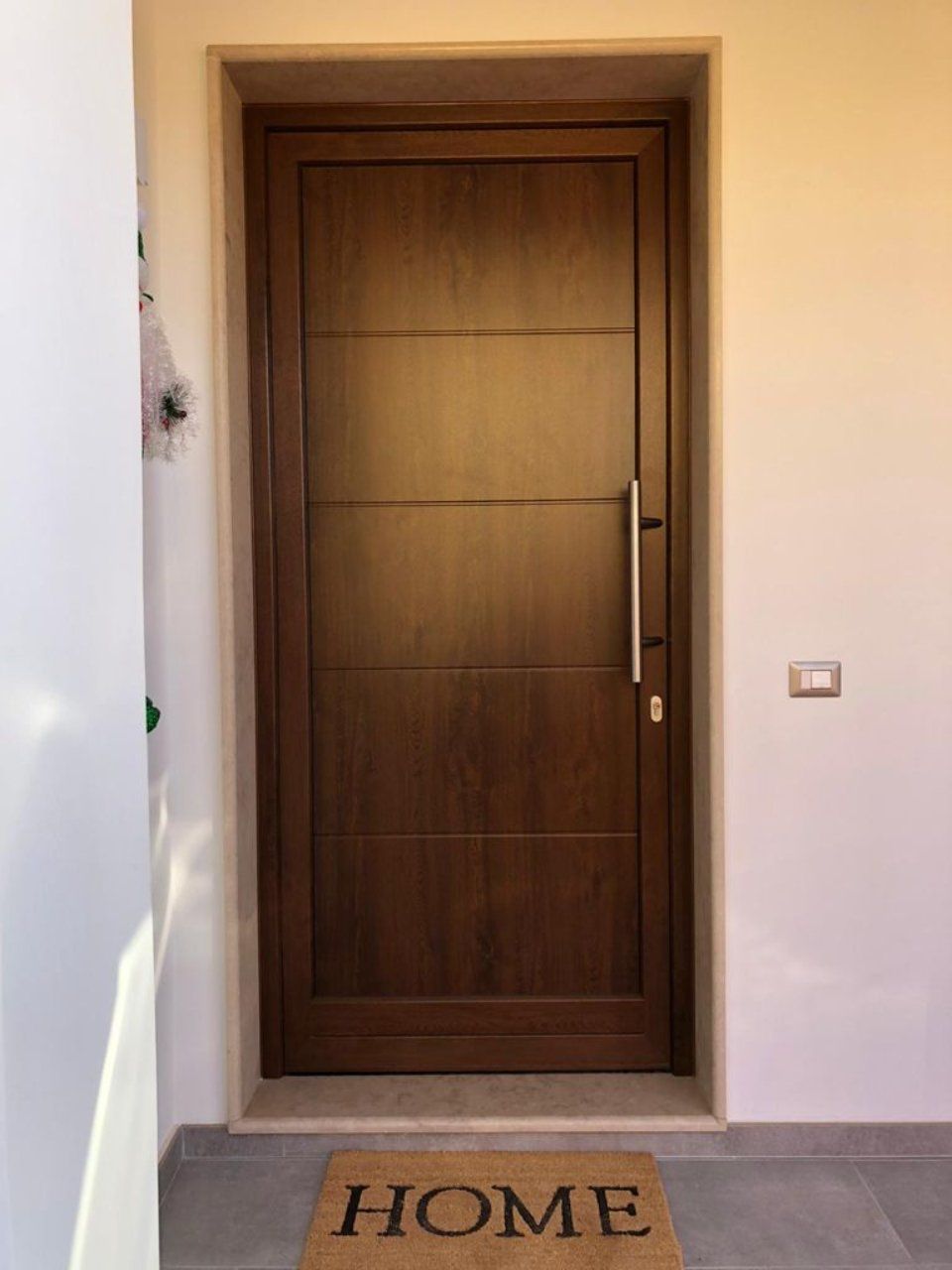 Porta blindata in legno entrata appartamento