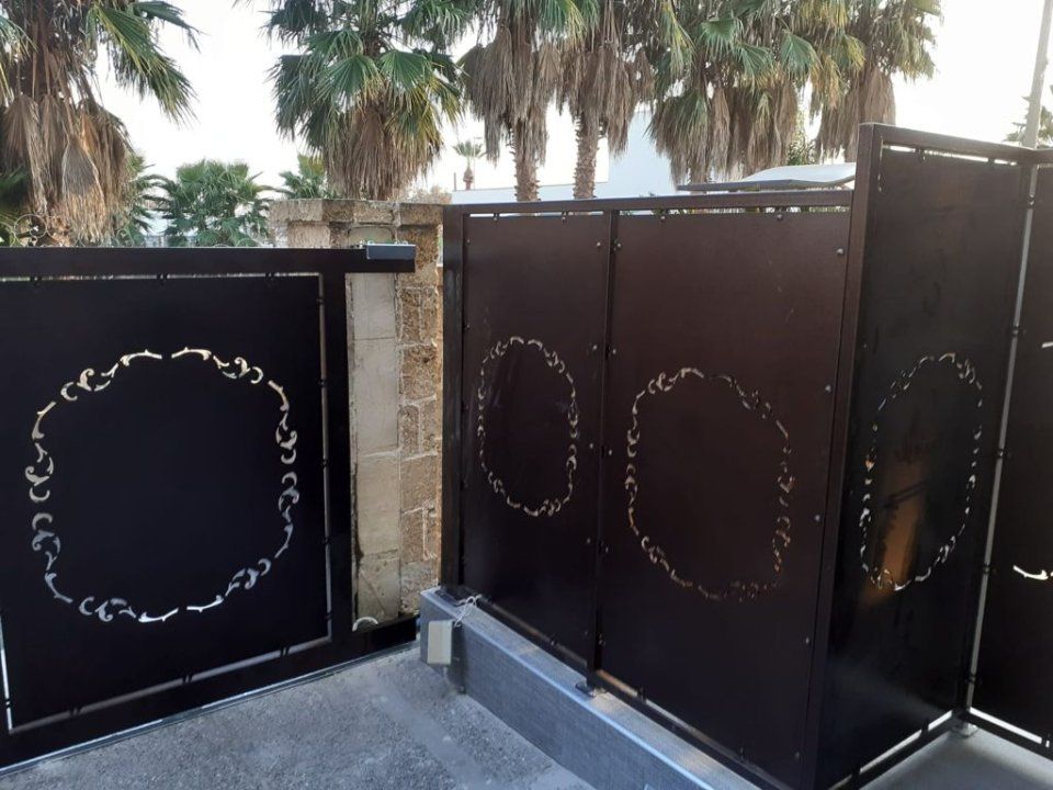 Cancello in legno entrata abitazione