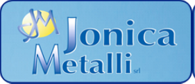 Logo di Jonica Metalli, caratterizzato da sfondo blu, testo azzurro e disegno giallo e bianco.