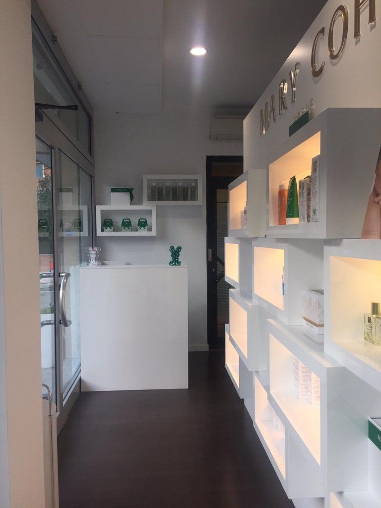 esposizione prodotti di bellezza