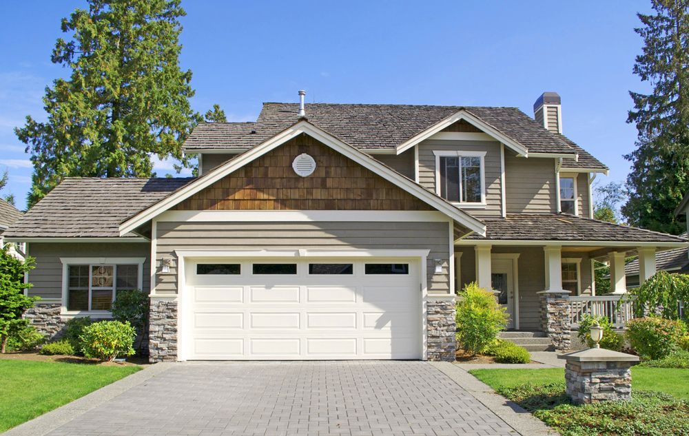 A House With Nice White Garage Door