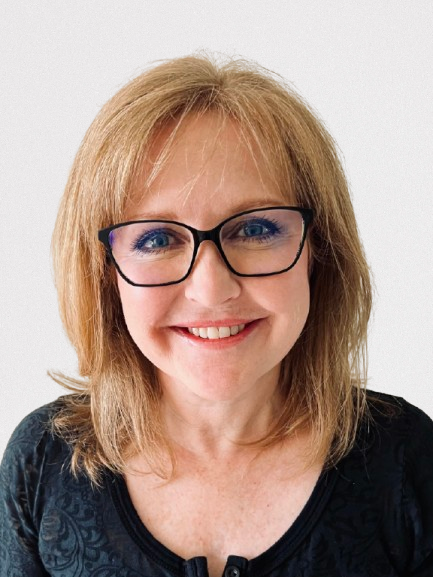 Photo of Lisa Luong, Office Manager