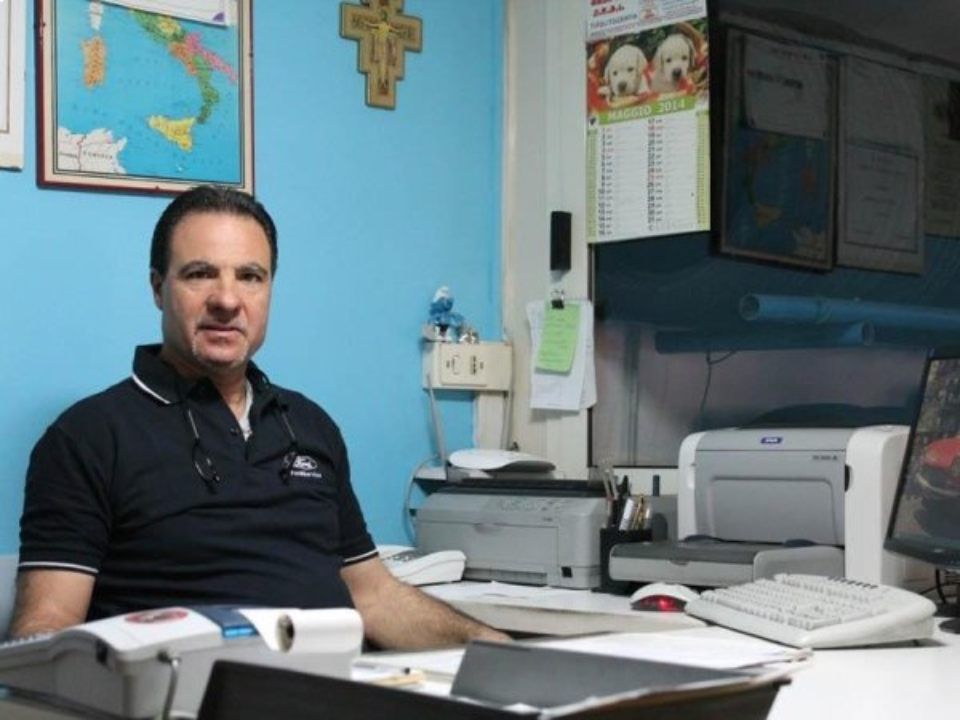 Meccanico dell'officina autorizzata Ford a Roma