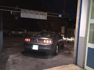 Auto sportiva dell'officina autorizzata Ford a Roma