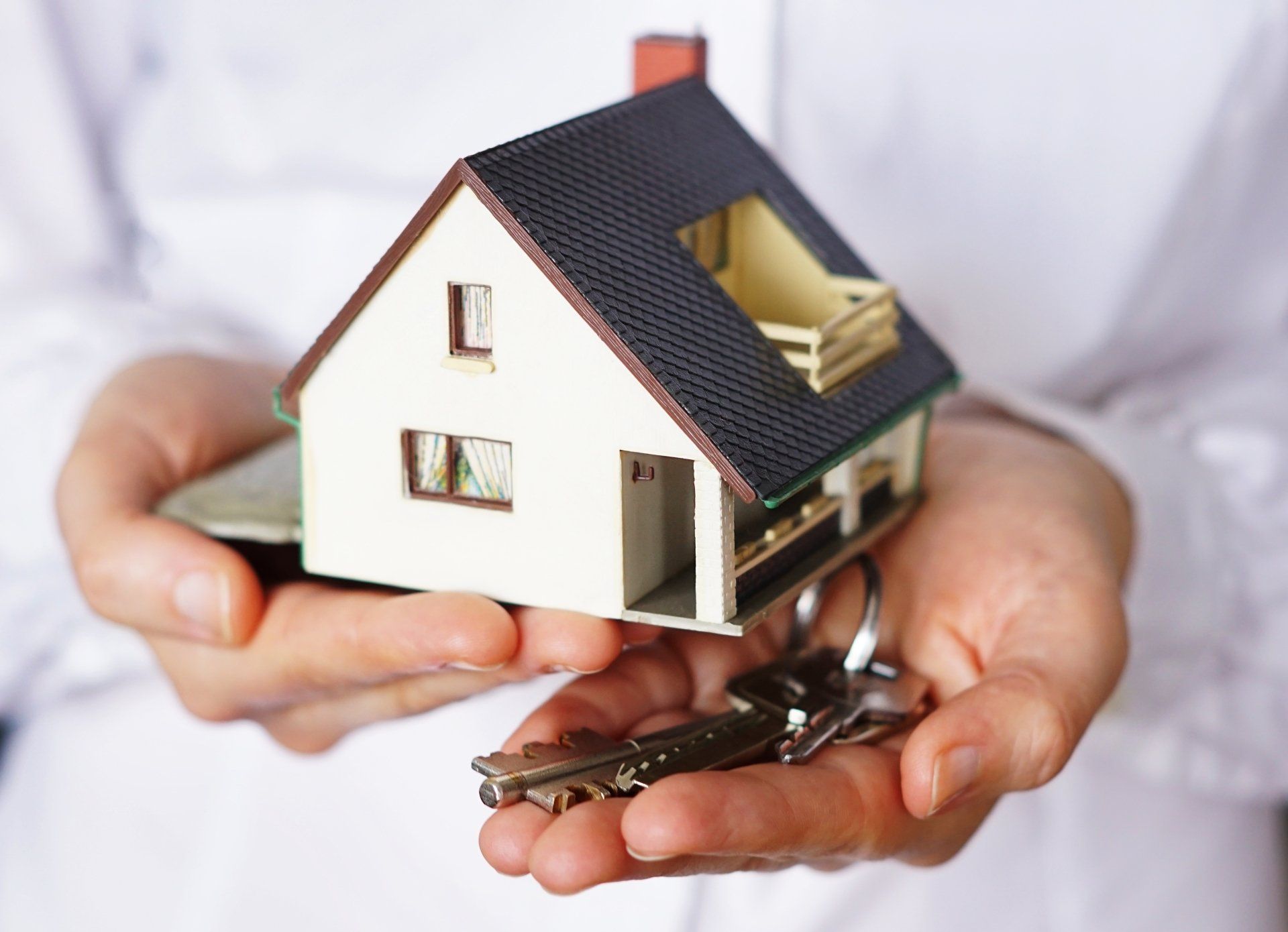 ¿Qué debo saber antes de comprar una casa? beneficios