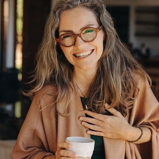 Benefits of Combining Dentures & Dental Implants