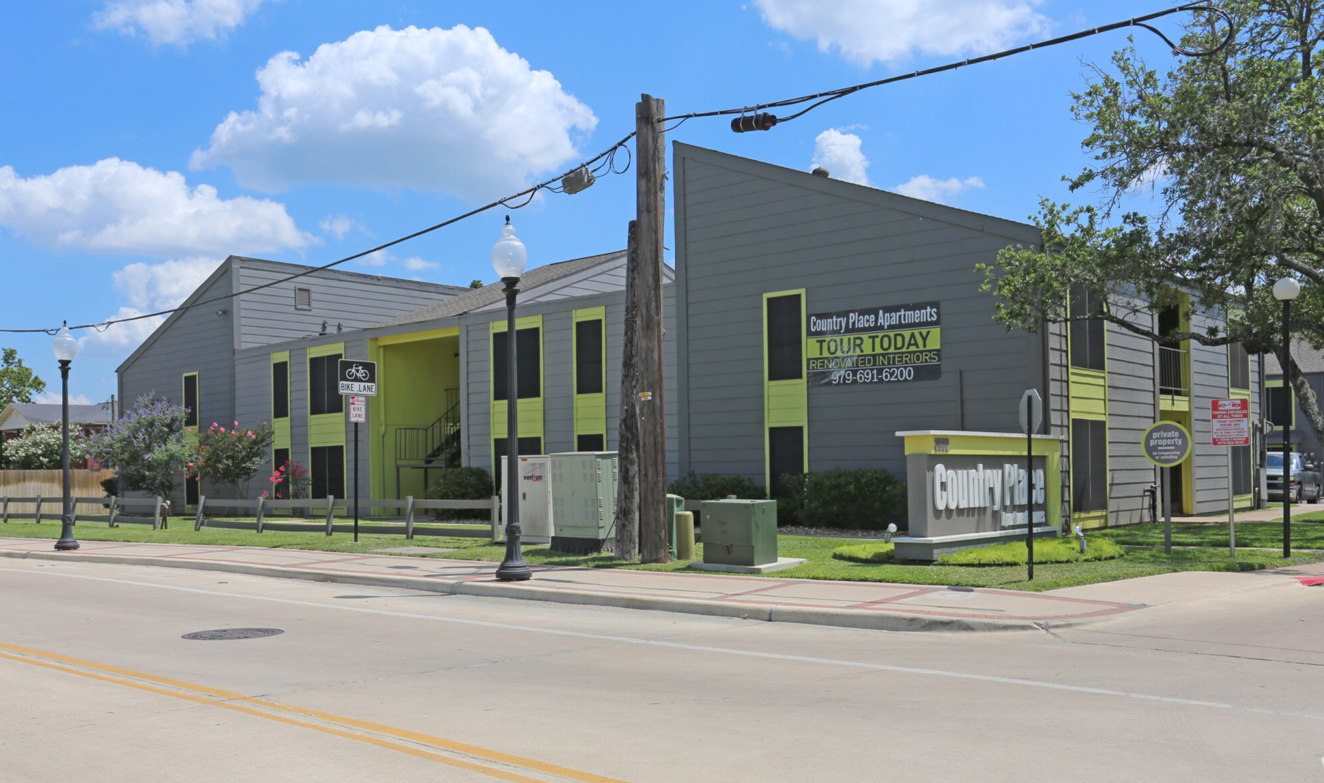 country place apartments exterior