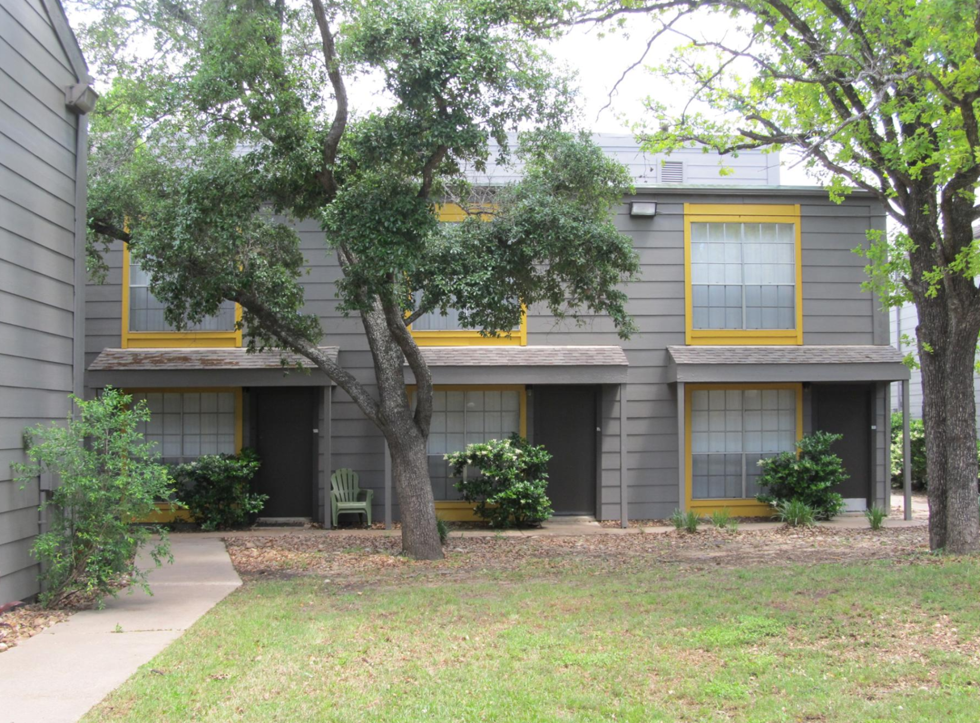 country place apartments exterior