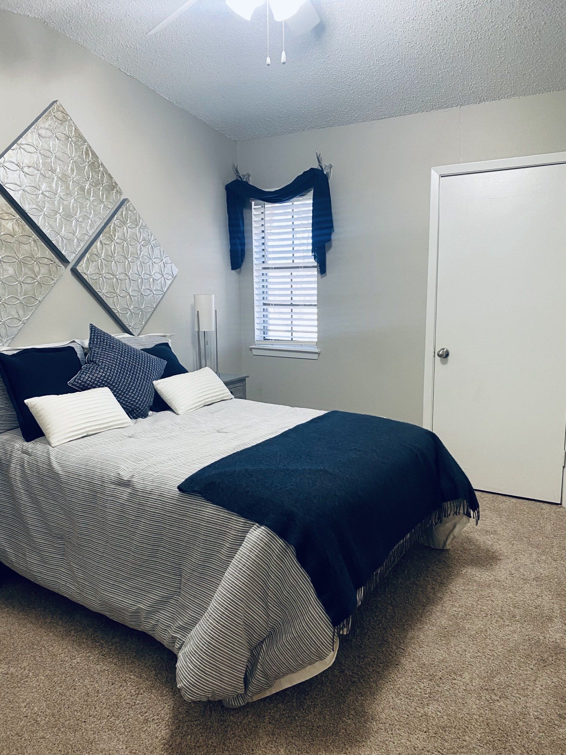 31 thirty apartments bedroom