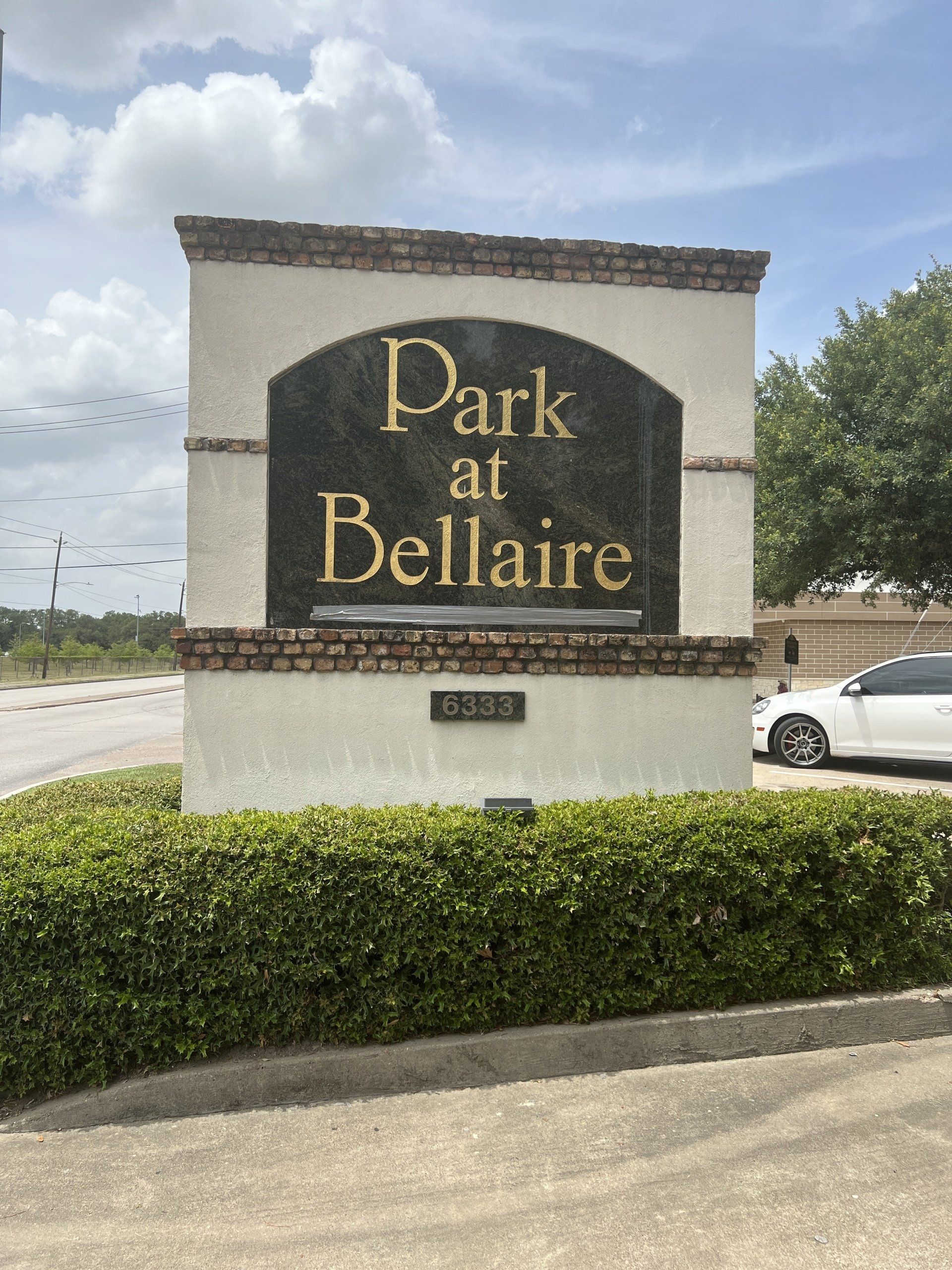 Live at Park at Bellaire in Houston, TX