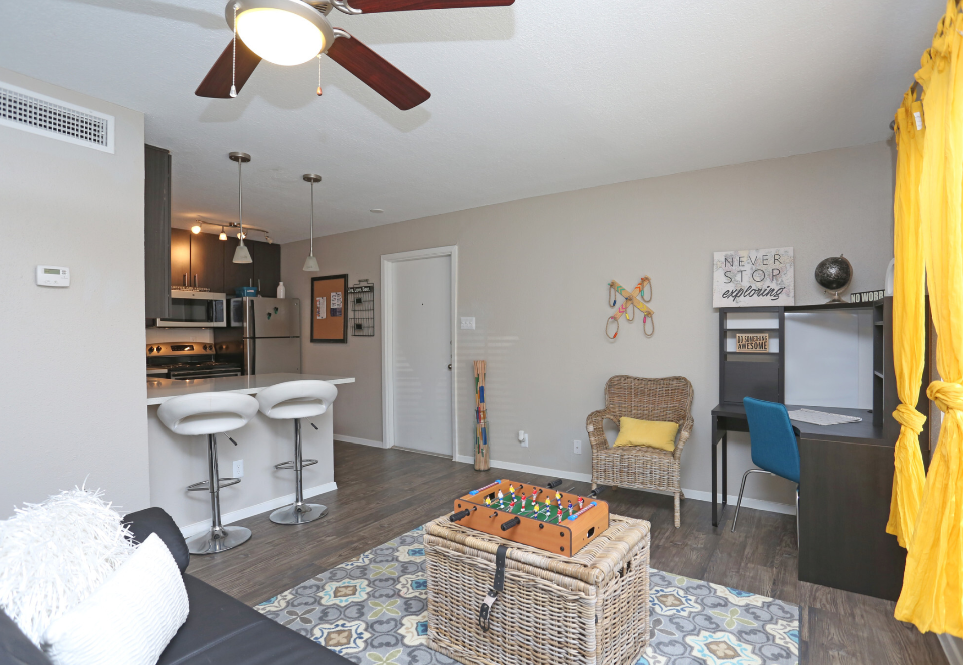 country place apartments living room