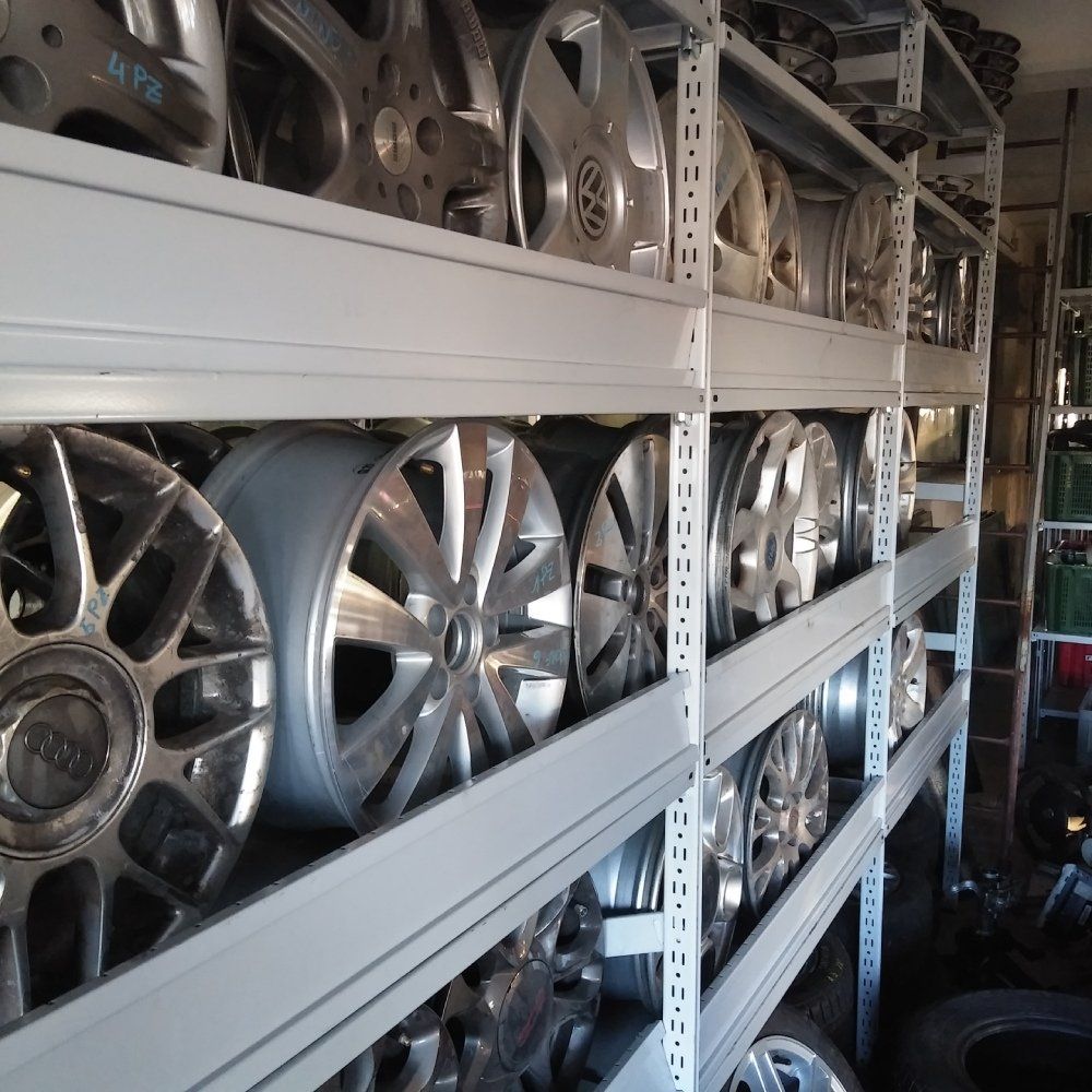 Veicoli in rottamazione