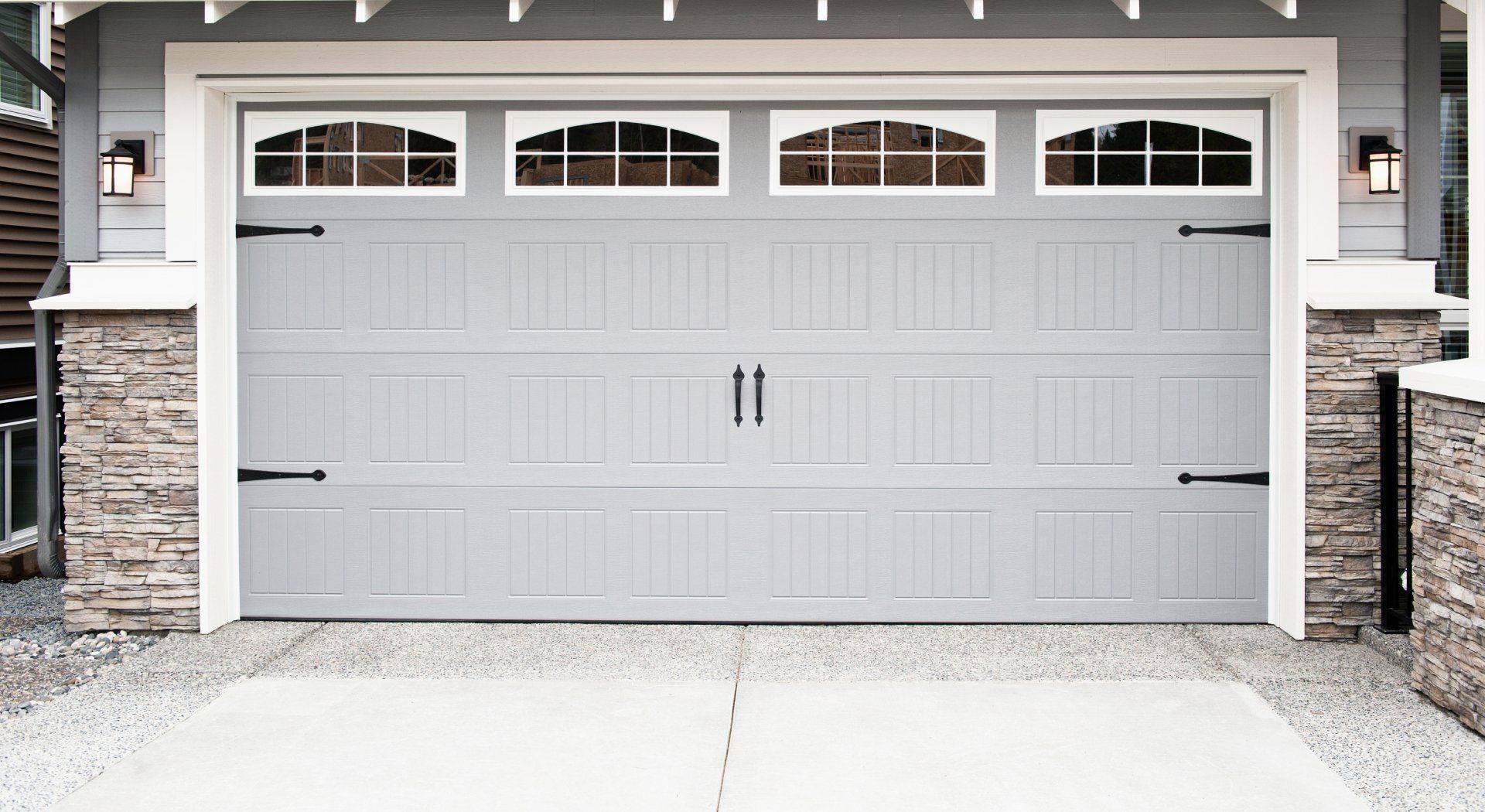 Accessorizing Your Garage Door to Add Curb Appeal