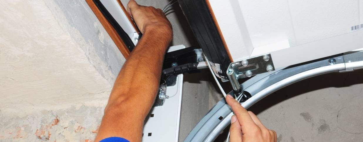 Toughest Issues Arising From DIY Garage Door Repairs

