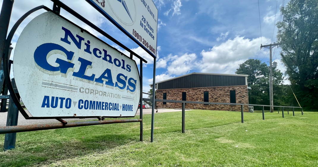 Nichols Glass Corp in Olive Branch, MS