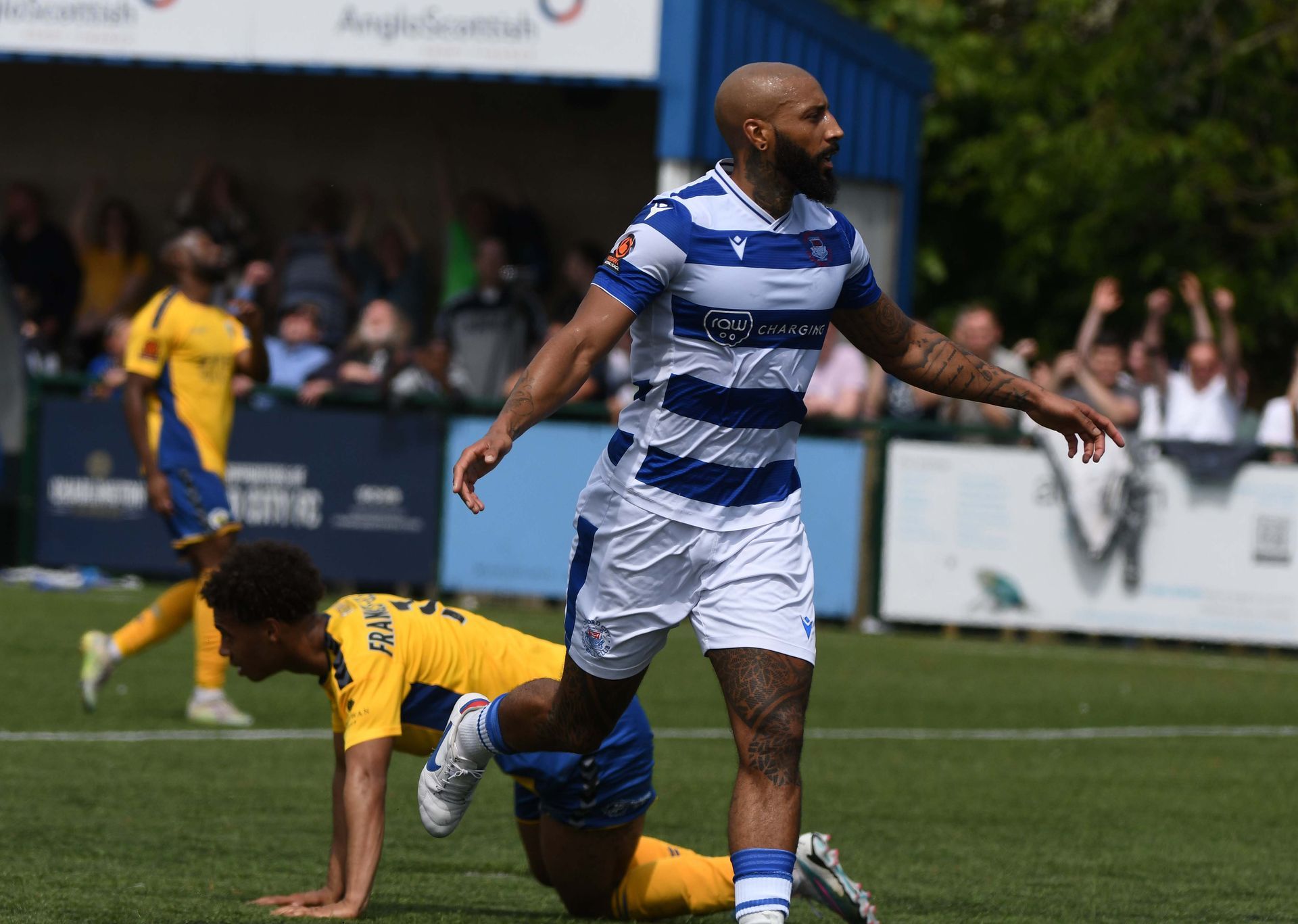 JOSH PARKER SIGNS NEW DEAL AT OXFORD CITY