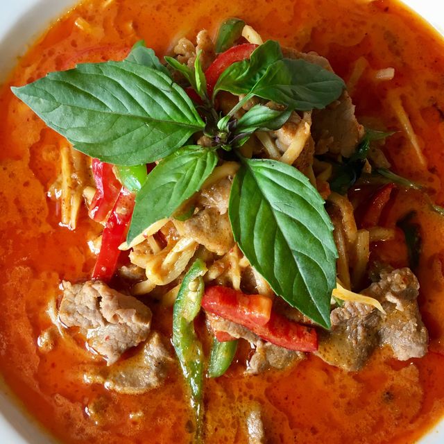 thai food minneapolis nicollet