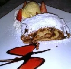 Strudel di mele in pasta frolla