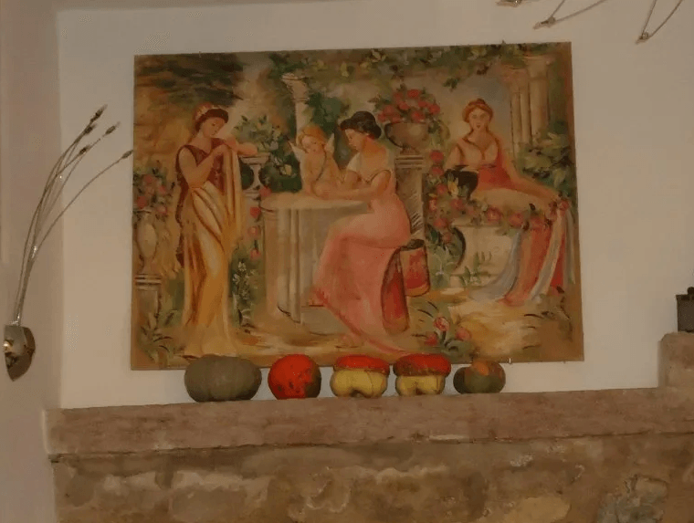 ristorante tipico con affreschi