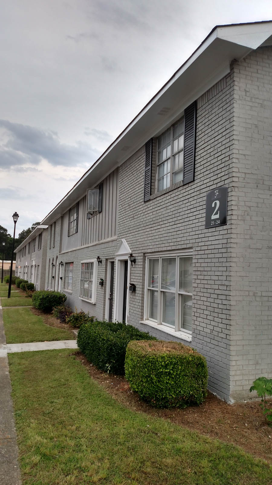 Foxwood Apartment Townhomes Exterior