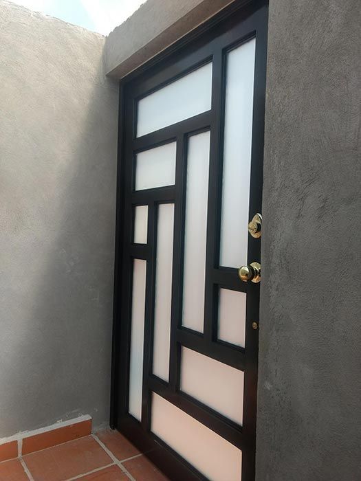 INSTALACIÓN DE PUERTA 3-3