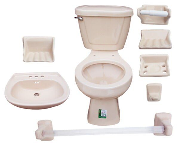 Tubería PVC y Grifería