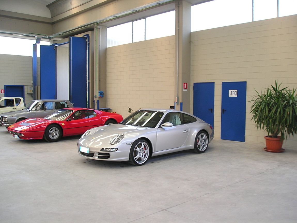 riparazione meccanica di auto con ricambi originali