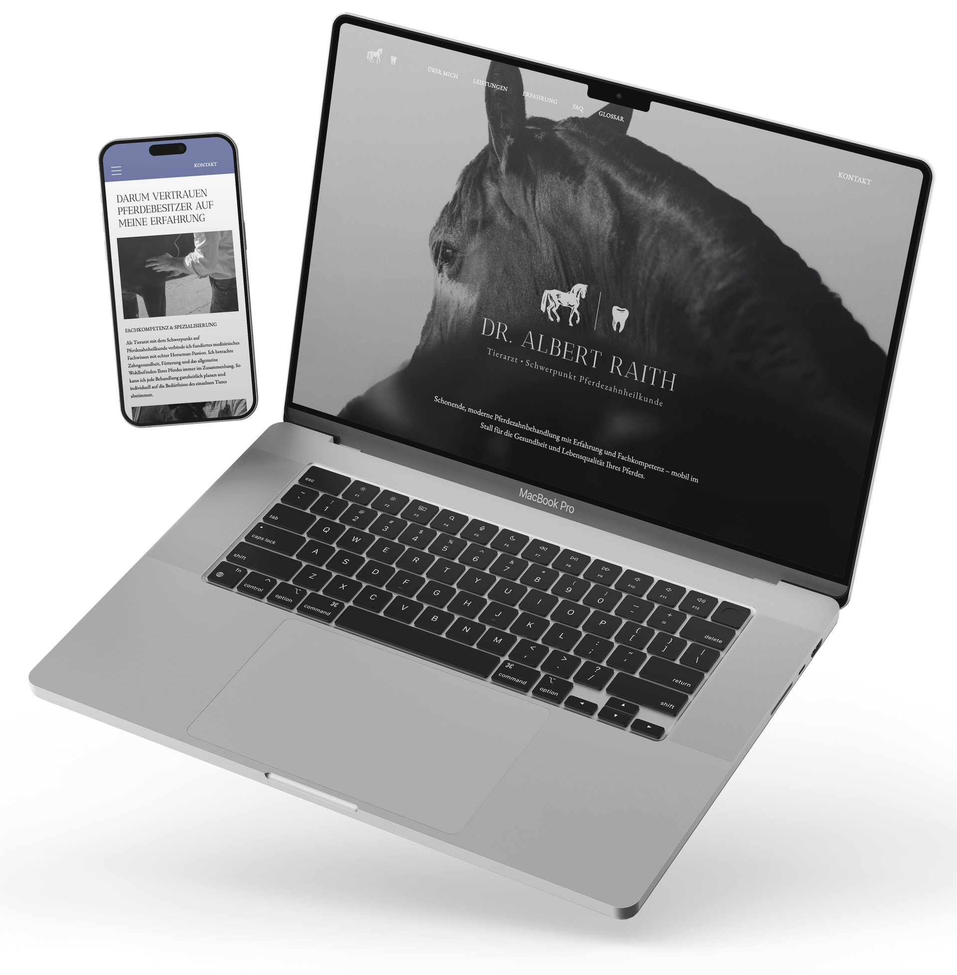 Laptop und Smartphone zeigen eine Webseite mit einem schwarzen Pferd und Logo; schwebend auf weißem Hintergrund.