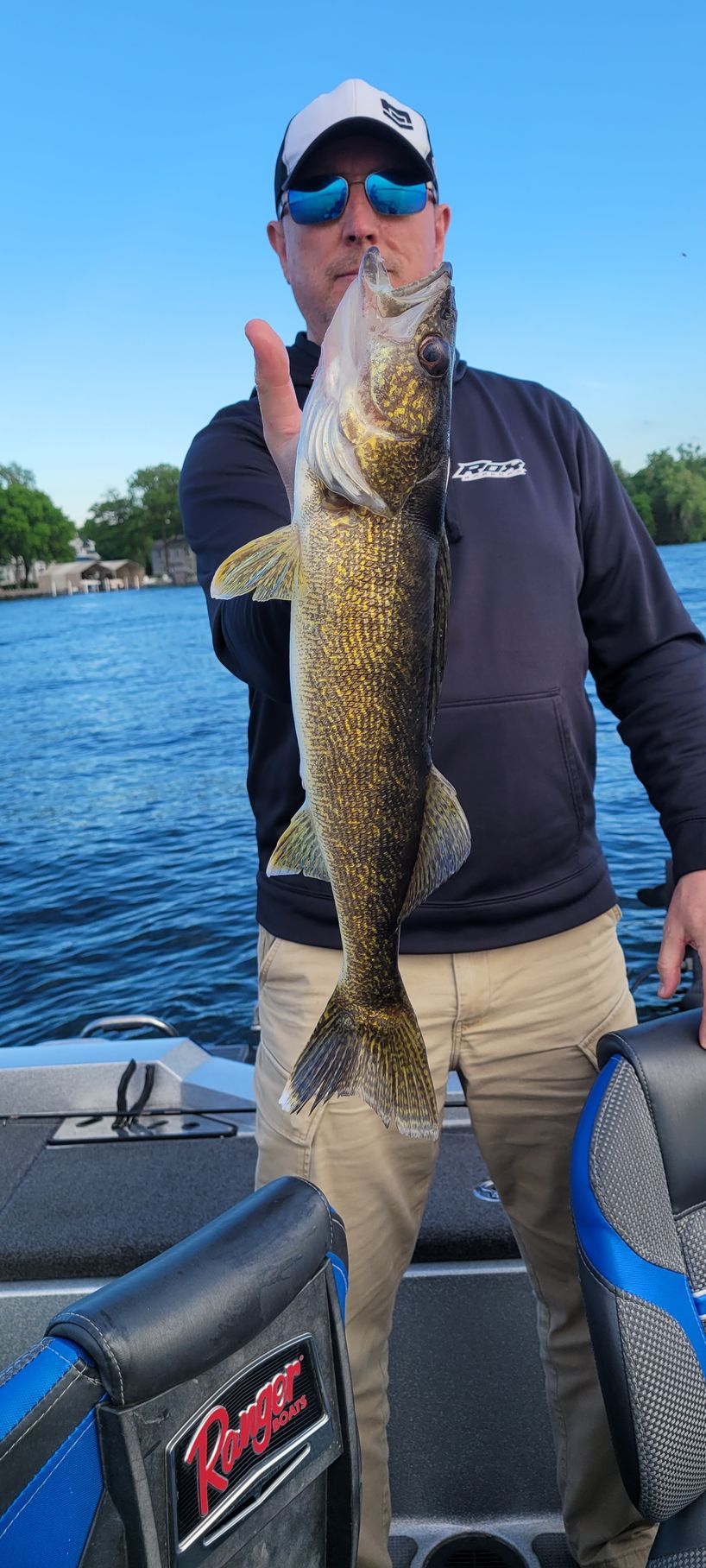 walleye fishing charter lake minnetonka