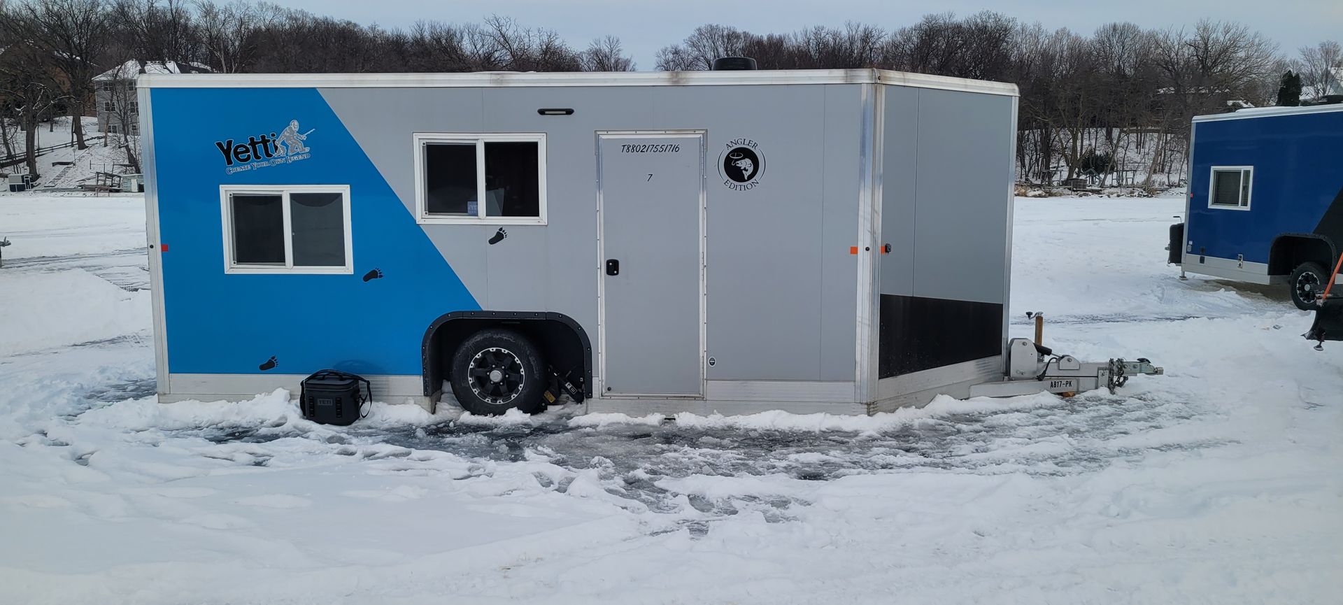 rental ice houses in Minnesota
