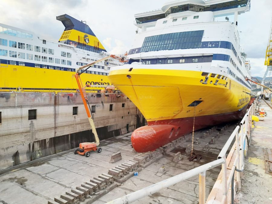 riparazione traghetto