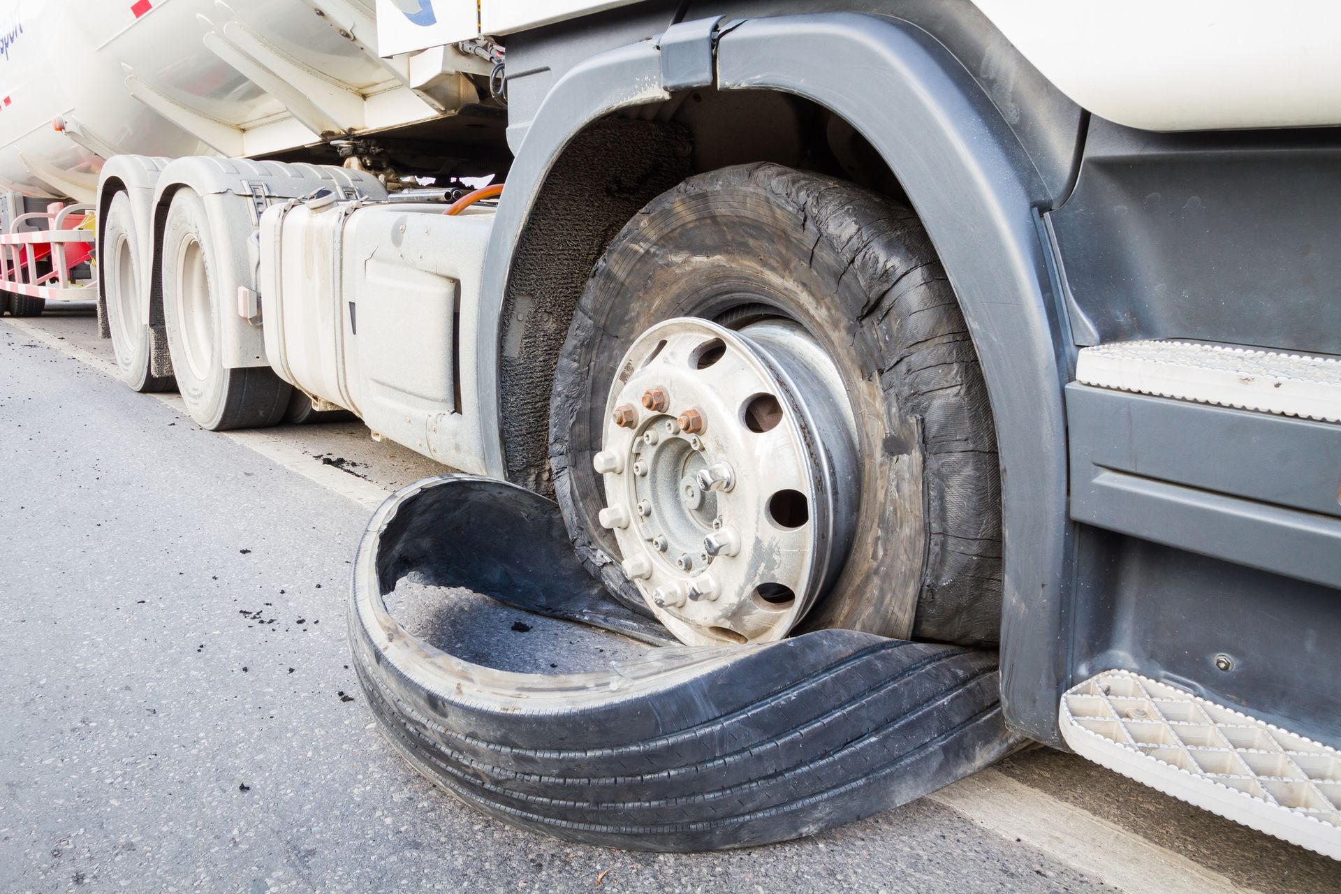 Semi Truck Roadside Assistance in Ontario, OR